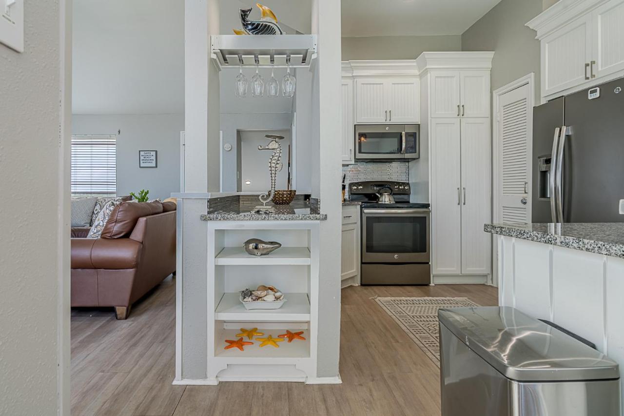 Hot Tub - Ocean Views - Steps To Private Beach - Quiet Location Galveston Eksteriør billede