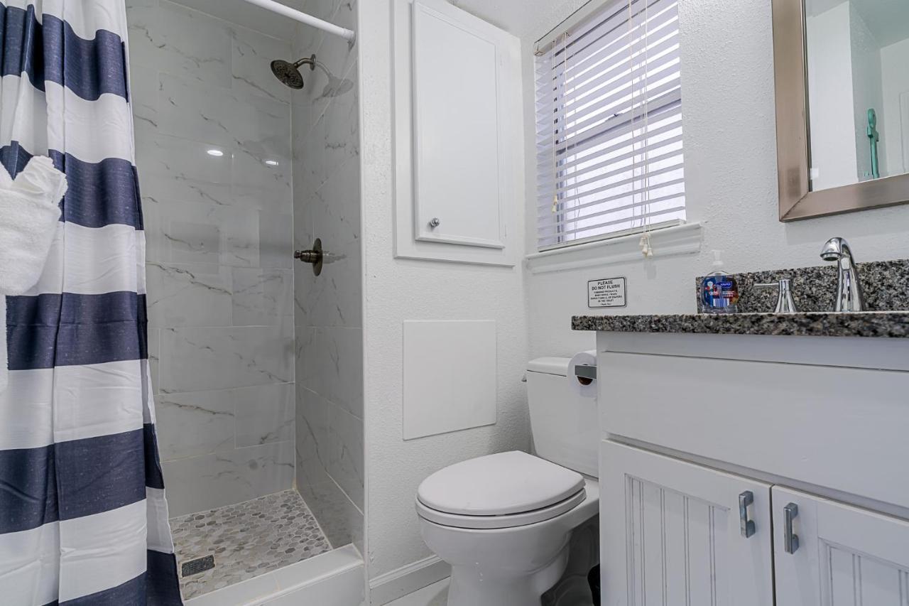 Hot Tub - Ocean Views - Steps To Private Beach - Quiet Location Galveston Eksteriør billede